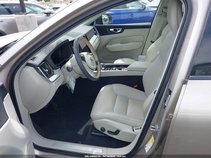 Volvo XC60 2.0l Plug-In Hybrid Plus, T8 Awd Electric/Gasoline | Mobile.bg � ����������� 5