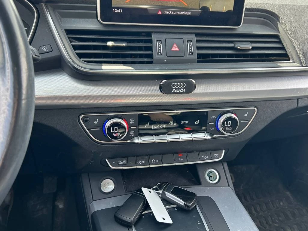 Audi Q5 * TECHNIK* 360 * 2 КЛЮЧА * PANO * ПОДГРЕВИ, снимка 14 - Автомобили и джипове - 54569684