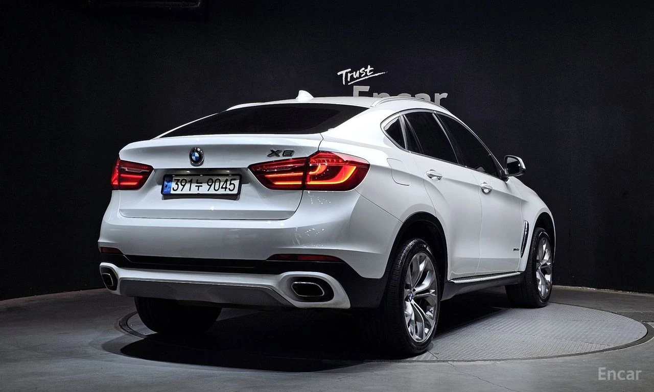 BMW X6 xDRIVE* 30d* ПОДГРЕВ* НАВИГАЦИЯ* 360 КАМЕРА, снимка 2 - Автомобили и джипове - 54968877