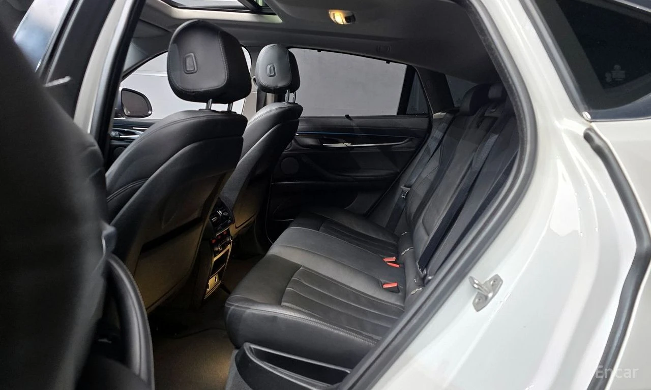BMW X6 xDRIVE* 30d* ПОДГРЕВ* НАВИГАЦИЯ* 360 КАМЕРА, снимка 11 - Автомобили и джипове - 54968877
