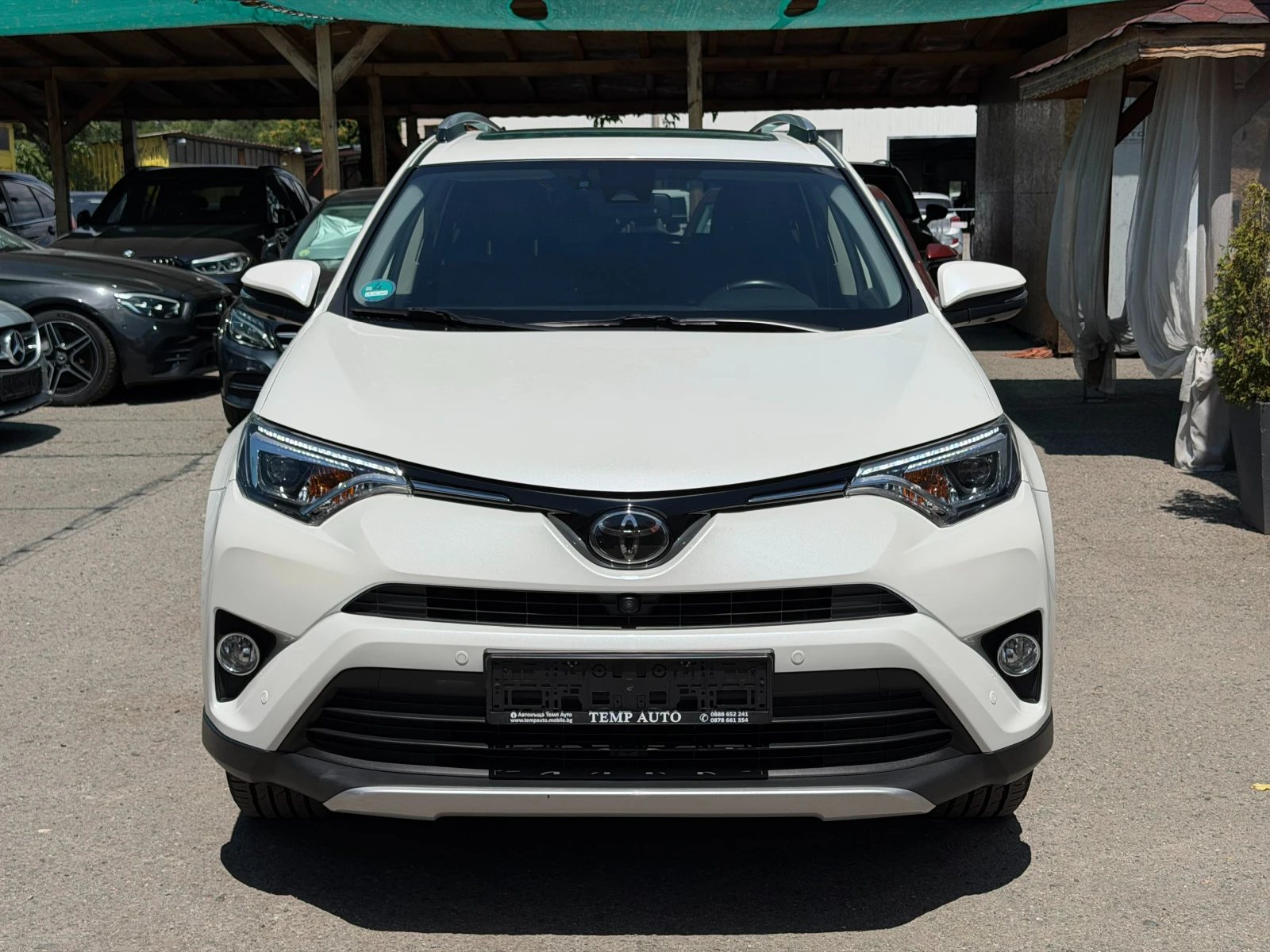 Toyota Rav4 2.0i* 4x4* СЕРВИЗНА КНИЖКА С ПЪЛНА ИСТОРИЯ В ТОЙОТ, снимка 2 - Автомобили и джипове - 55539830