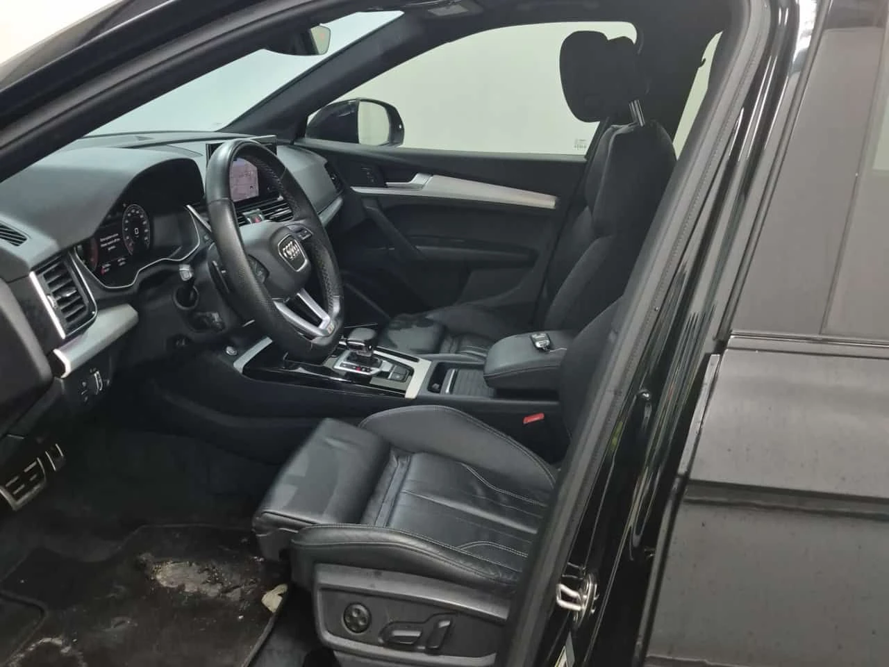 Audi Q5  S-LINE TECHNIK / 360 / DISTRONIC / AMBIENT /  , снимка 10 - Автомобили и джипове - 55642209