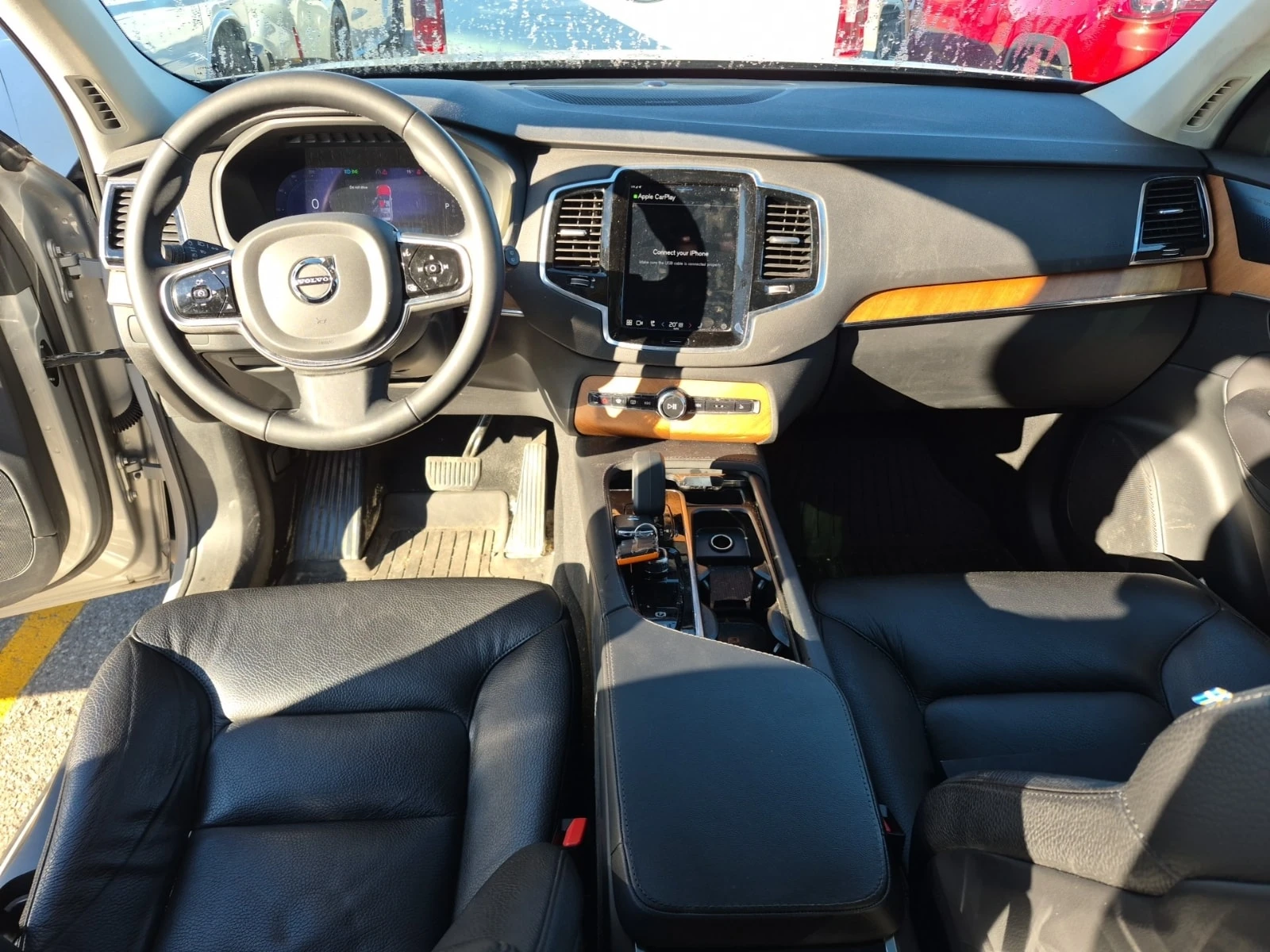 Volvo Xc90  PLUS DARK THEME / CARFAX / АВТОКРЕДИТ , снимка 9 - Автомобили и джипове - 56104369