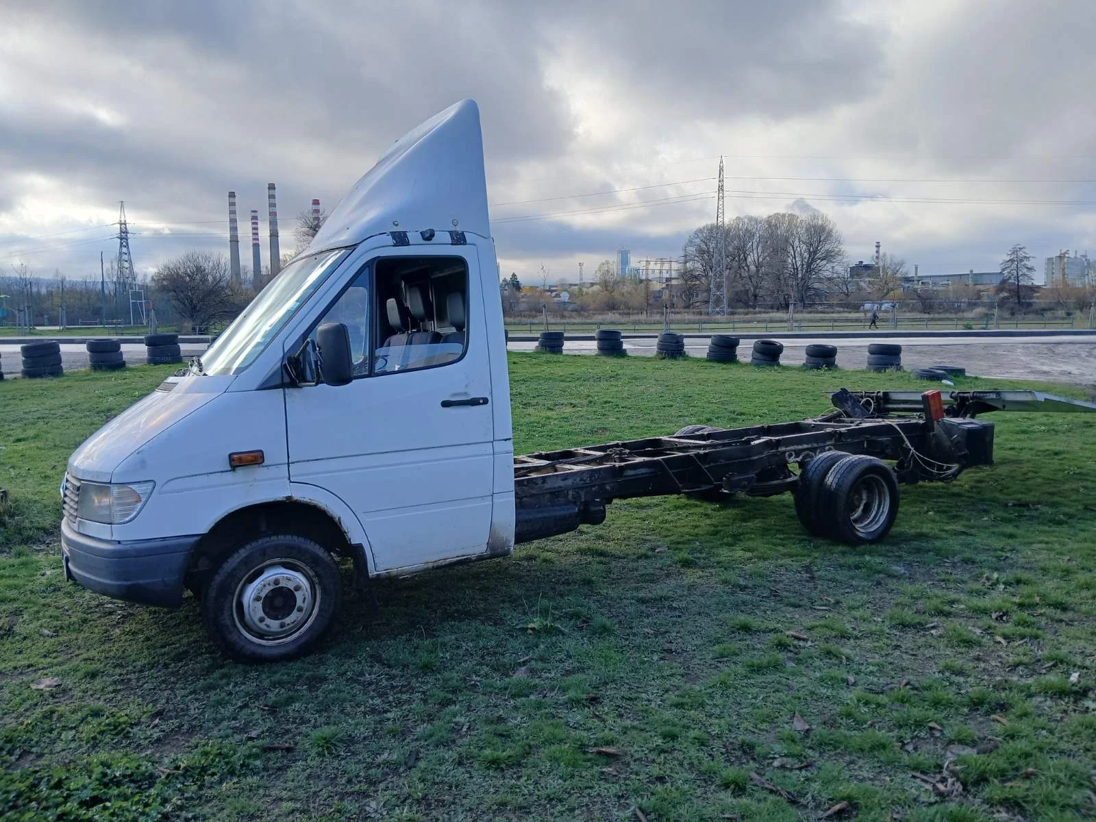 Mercedes-Benz 412  - изображение 4