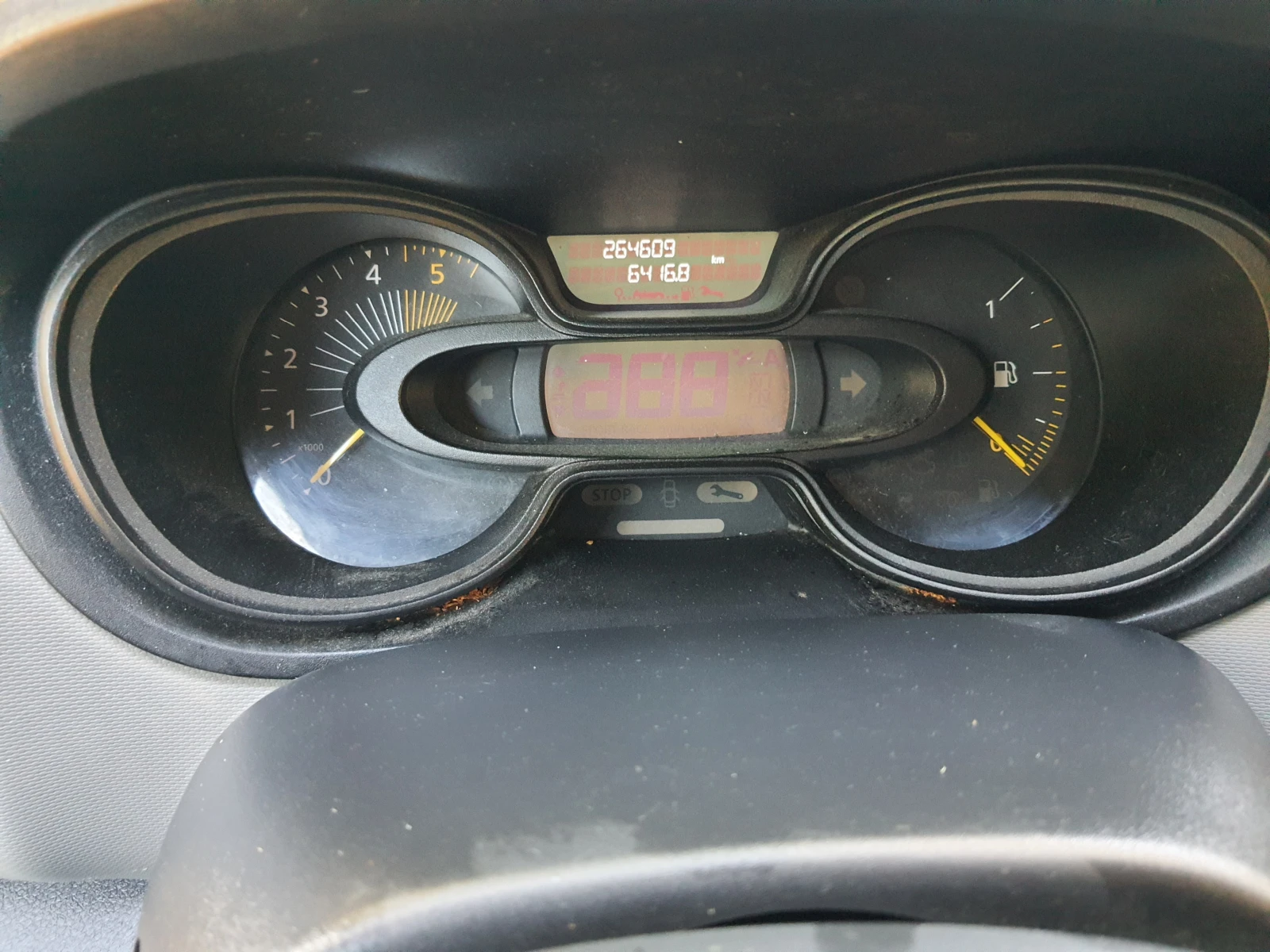 Renault Trafic 1.6dci, снимка 9 - Бусове и автобуси - 56340210