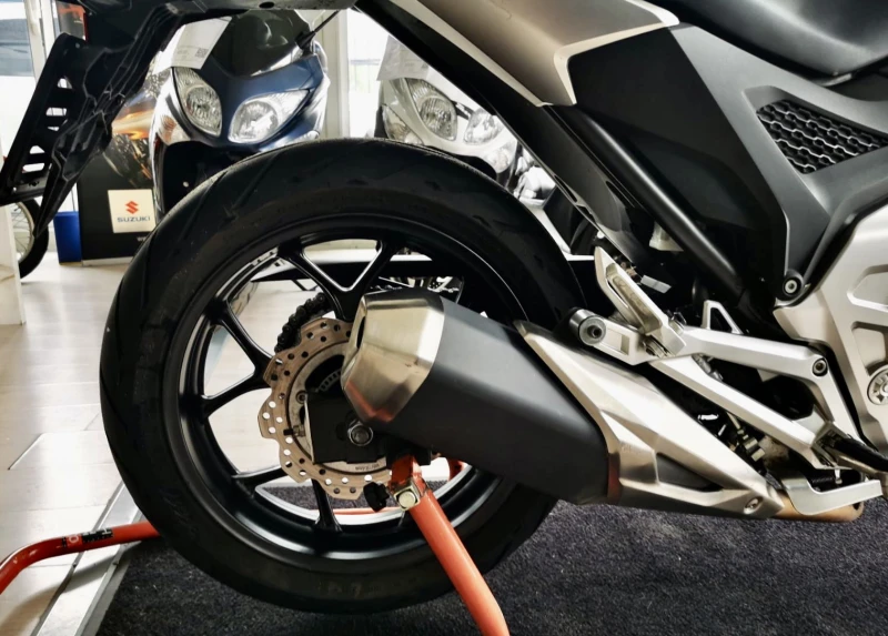 Honda Nc 750i ABS, LED, TC, 2021г., снимка 6 - Мотоциклети и мототехника - 51029844