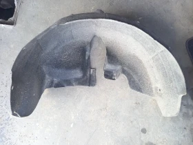 Подкалник заден десен Фолксваген Пасат Б6 комби (к)