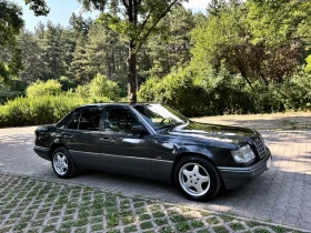 Mercedes-Benz 124, снимка 2