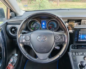 Toyota Auris HYBRID ГАРАНЦИЯ ПЪЛНА СЕРВИЗНА ИСТОРИЯ | Auto.bg — изображение 12