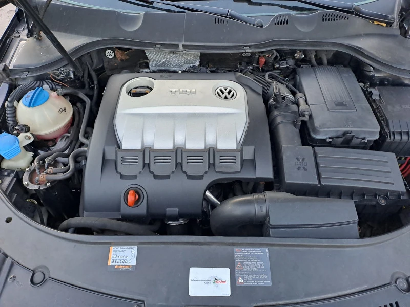 VW Passat 2.0 Tdi 170к.с, снимка 11 - Автомобили и джипове - 47563408