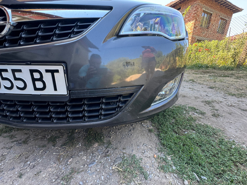 Opel Astra, снимка 15 - Автомобили и джипове - 47285935