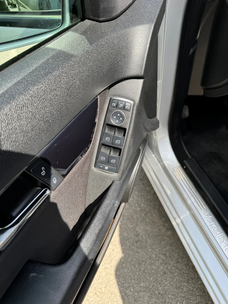 Mercedes-Benz C 220 1.70к.с. АВТОМАТИК , снимка 12 - Автомобили и джипове - 52631633