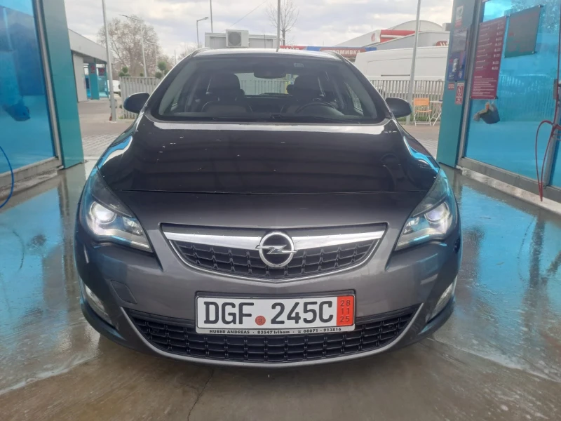 Opel Astra SPORTS 2.0CDTI, снимка 2 - Автомобили и джипове - 52494434
