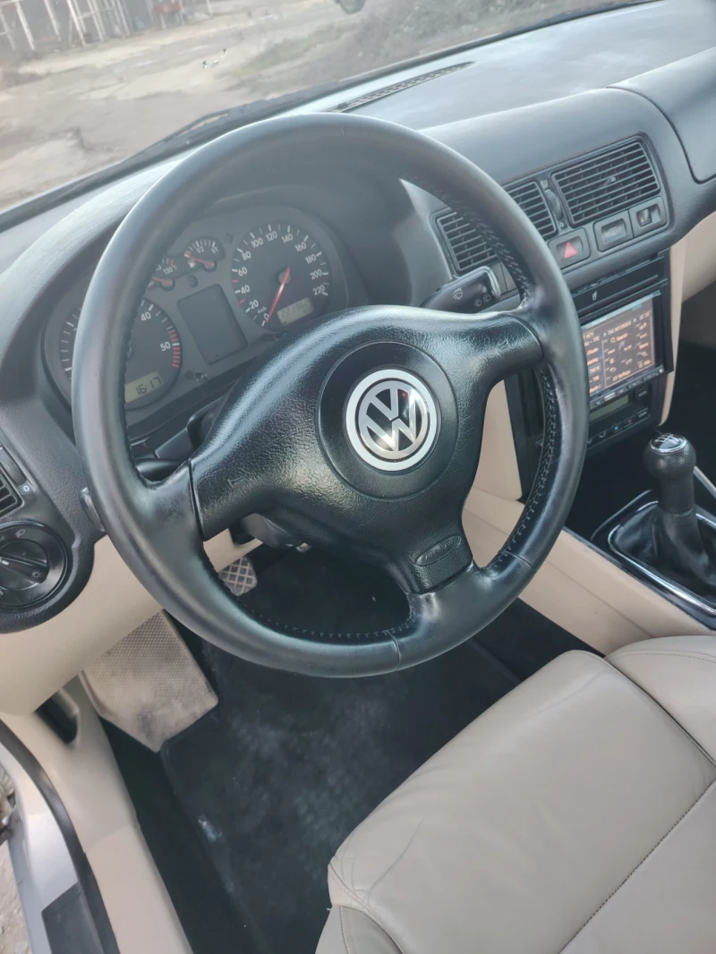 VW Golf, снимка 11 - Автомобили и джипове - 53147169