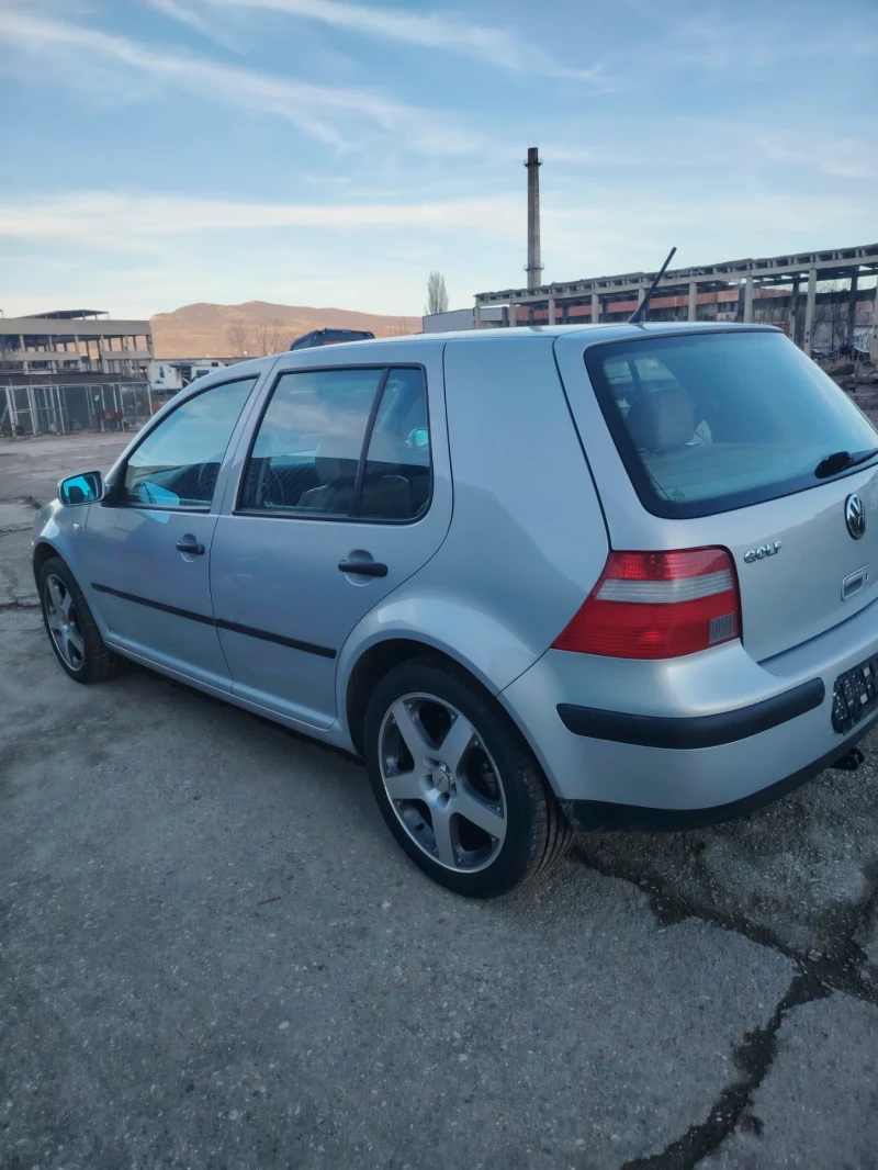 VW Golf, снимка 3 - Автомобили и джипове - 53147169