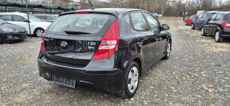 Hyundai I30 1.4 NAVIGACIA, снимка 9 - Автомобили и джипове - 53231013