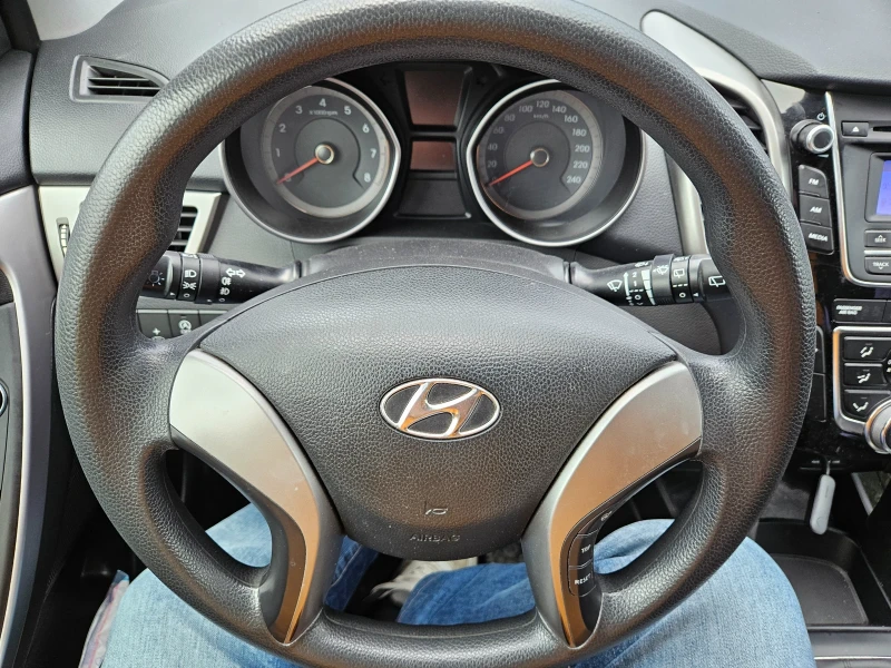Hyundai I30 БЕНЗИН 6 СКОРОСТИ, снимка 7 - Автомобили и джипове - 53418700