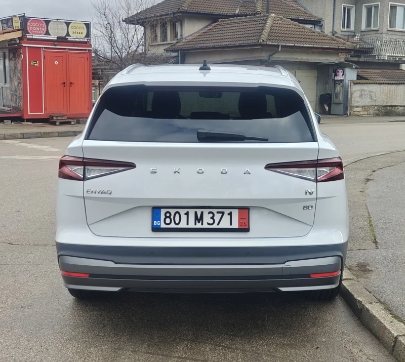 Skoda Enyaq IV 80/ACC/Loft 13-инчов дисплей/Памет/82kwh, снимка 6 - Автомобили и джипове - 53436347