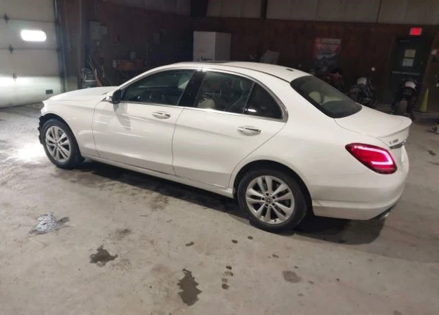 Mercedes-Benz C 300, снимка 5 - Автомобили и джипове - 49231700