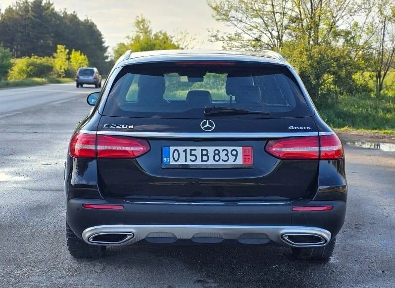 Mercedes-Benz E 220 4MATIC ALL TERRAIN - изображение 3