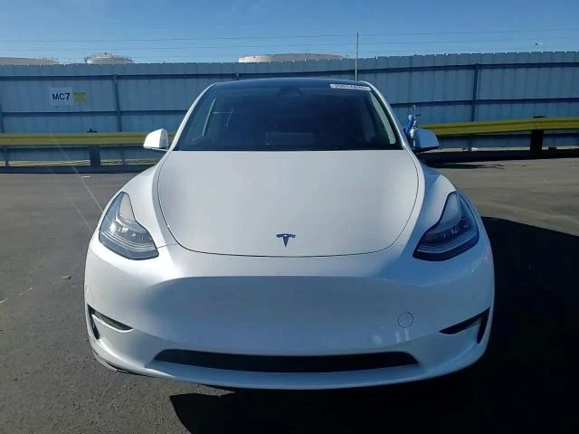 Tesla Model Y Long Range AWD, снимка 13 - Автомобили и джипове - 54152970