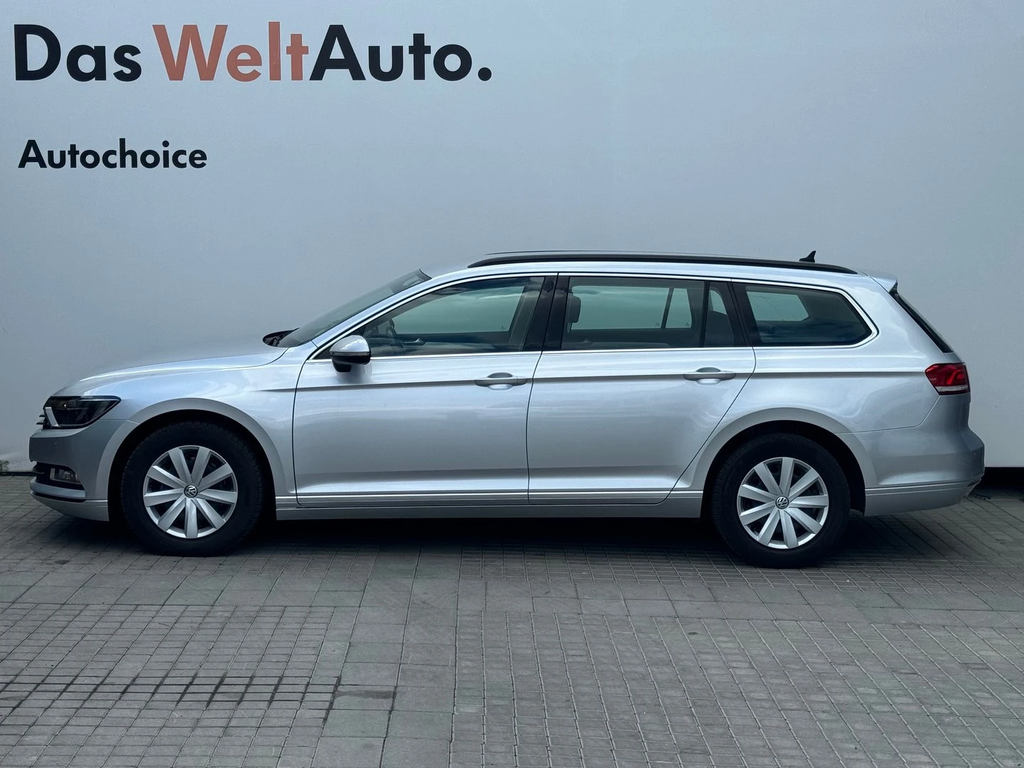 VW Passat Comfortline 2.0TDI BMT - изображение 2