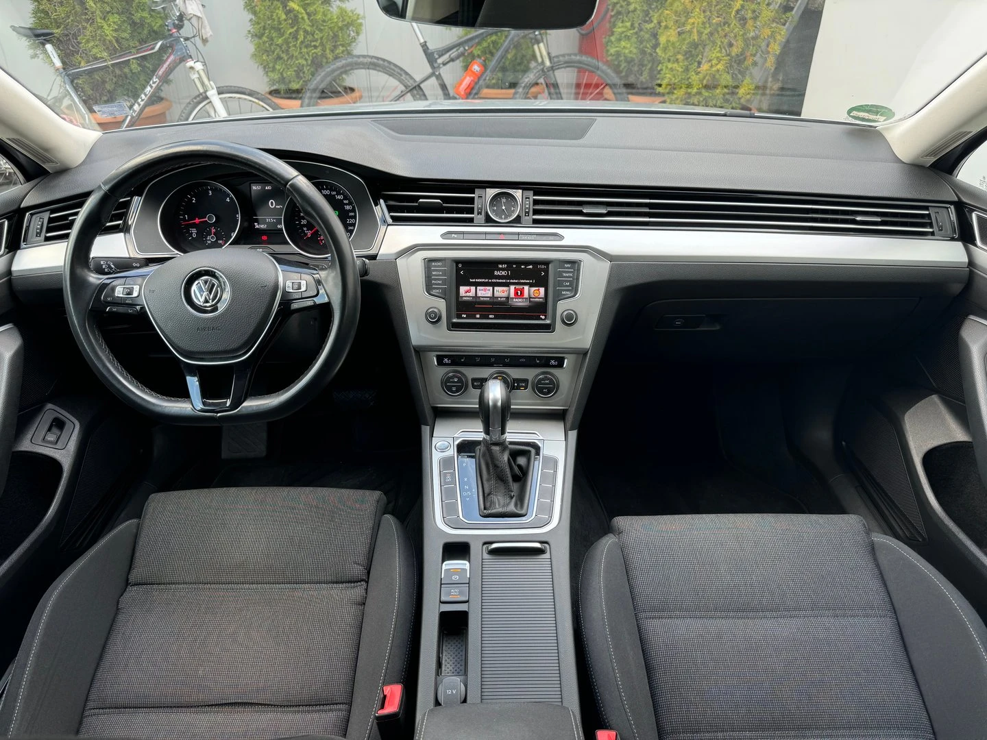 VW Passat Comfortline 2.0TDI BMT - изображение 7