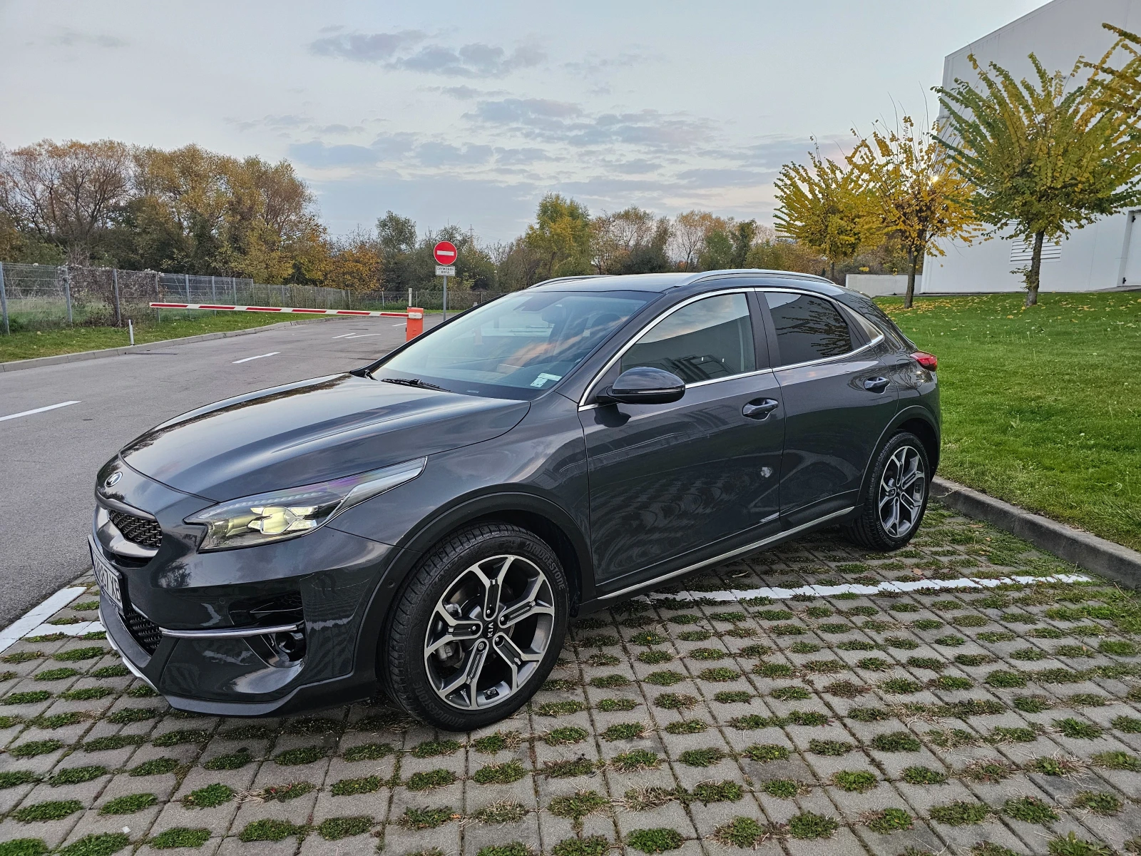 Kia XCeed 1.6 CRDi Mild-Hybrid - изображение 3