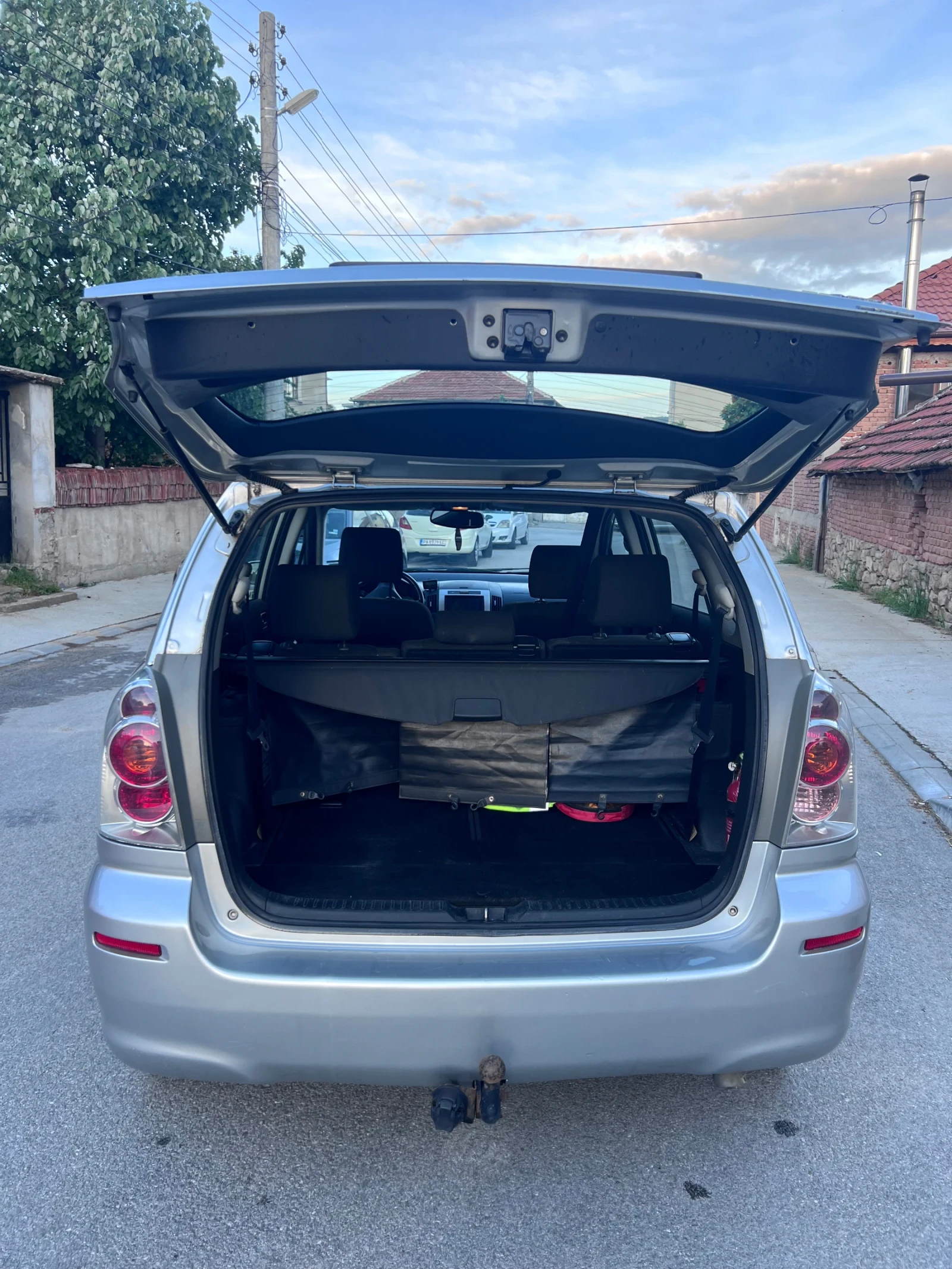 Toyota Corolla verso D4D 136 к.с - изображение 7