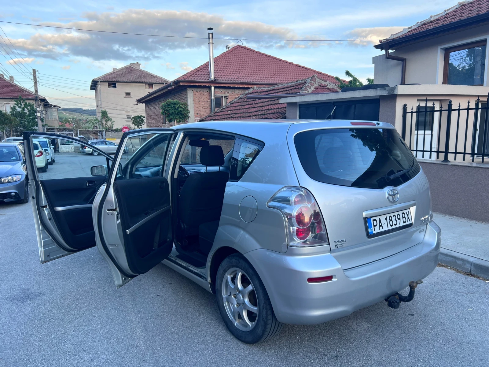 Toyota Corolla verso D4D 136 к.с - изображение 3