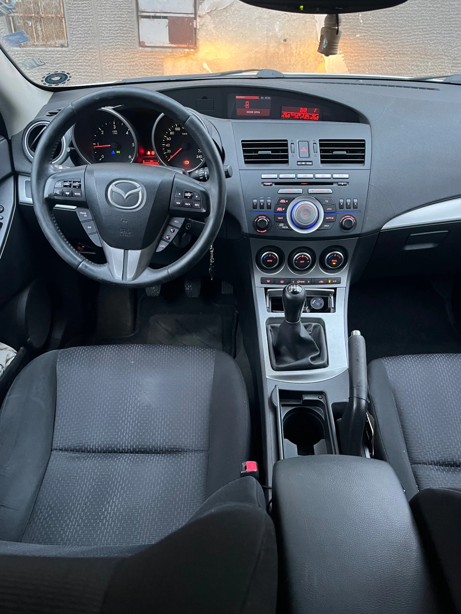 Mazda 3  - изображение 9
