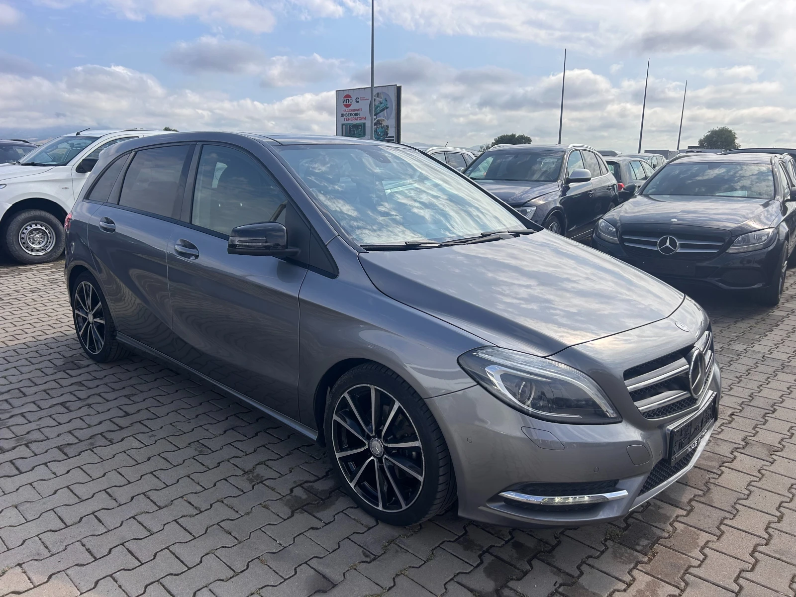 Mercedes-Benz B 180 AVTOMAT/NAVI/KOJA/PANORAMA EURO 6 | Mobile.bg   4