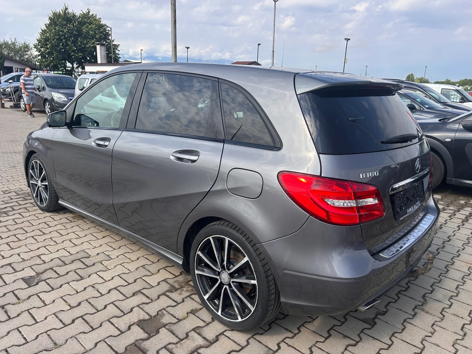 Mercedes-Benz B 180 AVTOMAT/NAVI/KOJA/PANORAMA EURO 6 | Mobile.bg   8