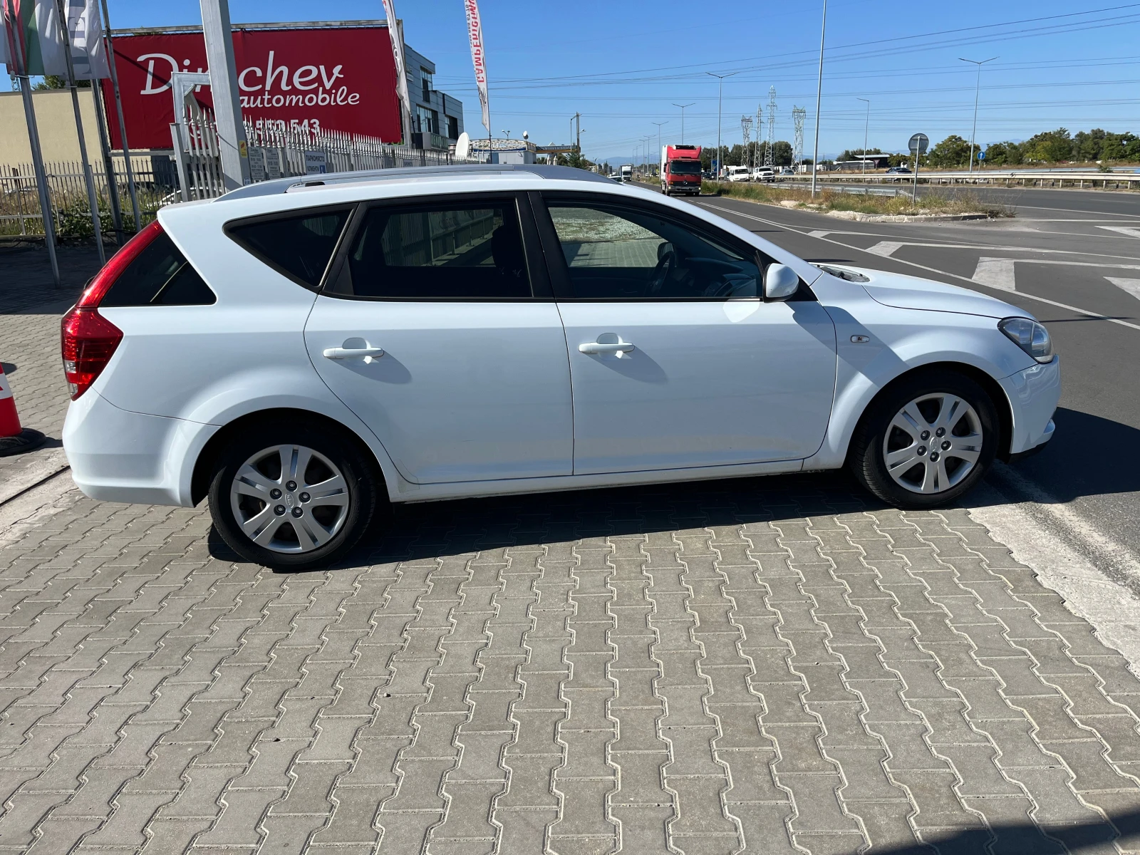 Kia Ceed 1.6 Diesel 115k.c - изображение 4