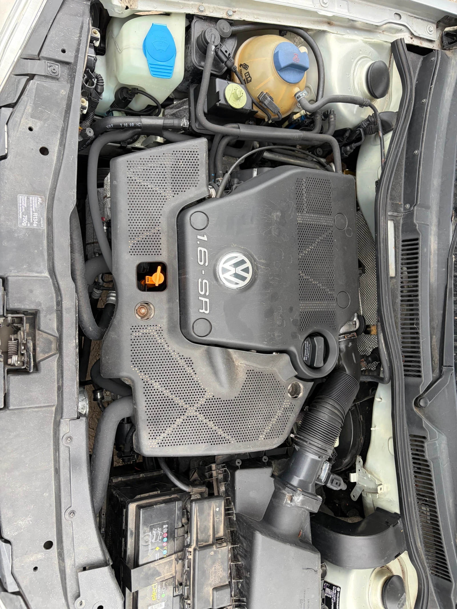 VW Golf 4, снимка 8 - Автомобили и джипове - 53891188