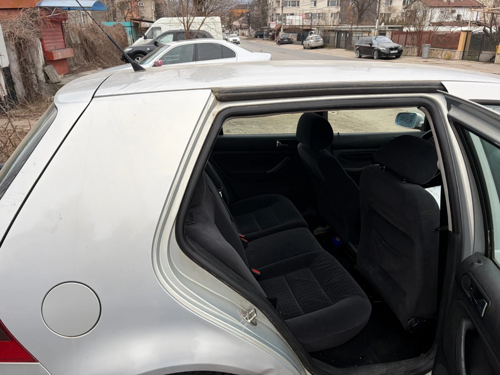 VW Golf 4, снимка 7 - Автомобили и джипове - 53891188