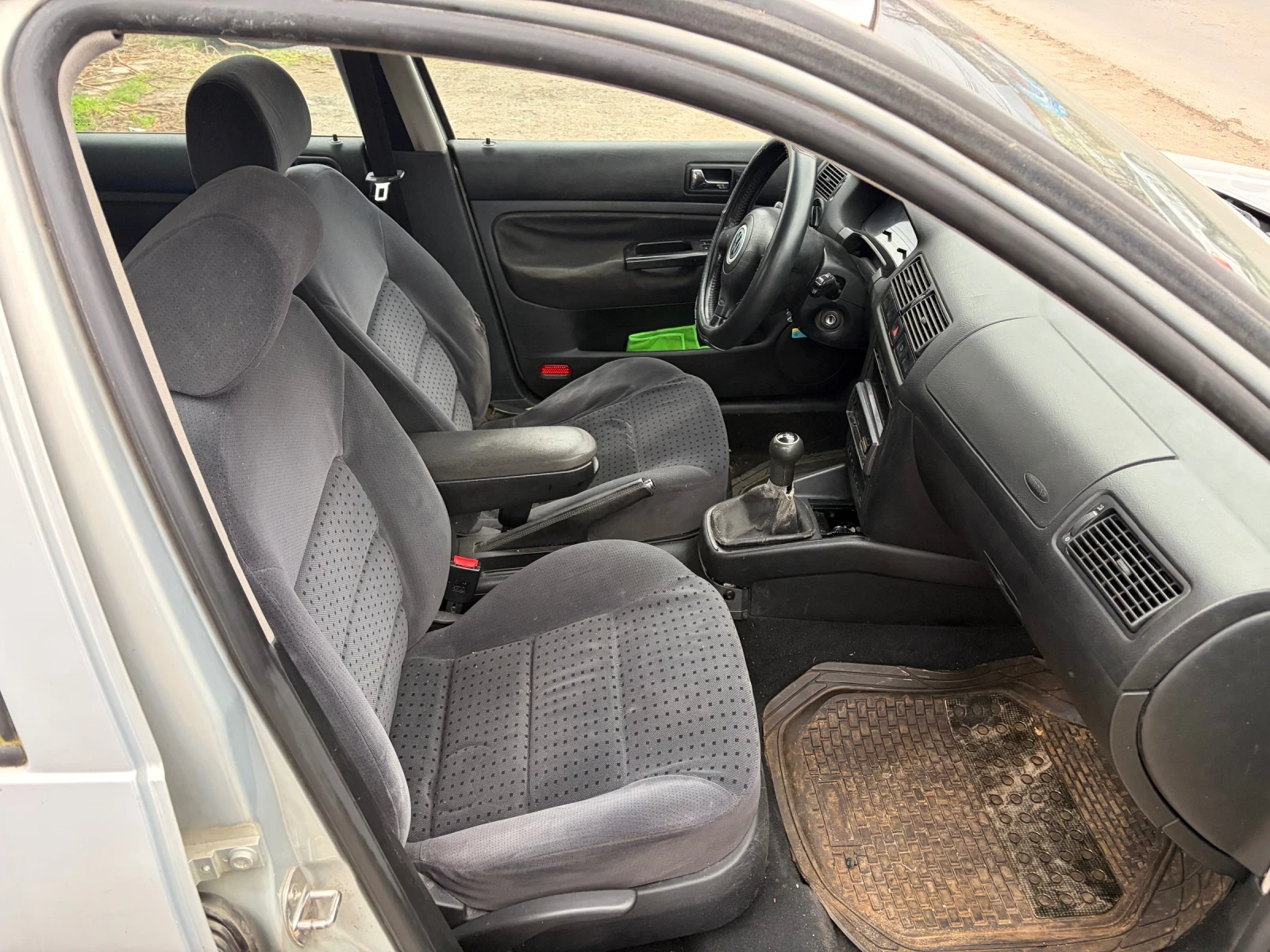 VW Golf 4, снимка 5 - Автомобили и джипове - 53891188