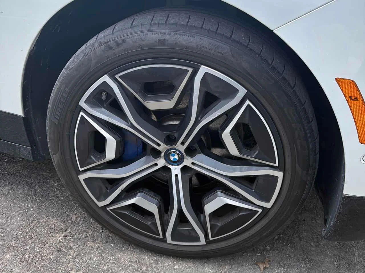 BMW iX xDrive50  CARFAX, снимка 7 - Автомобили и джипове - 54014959