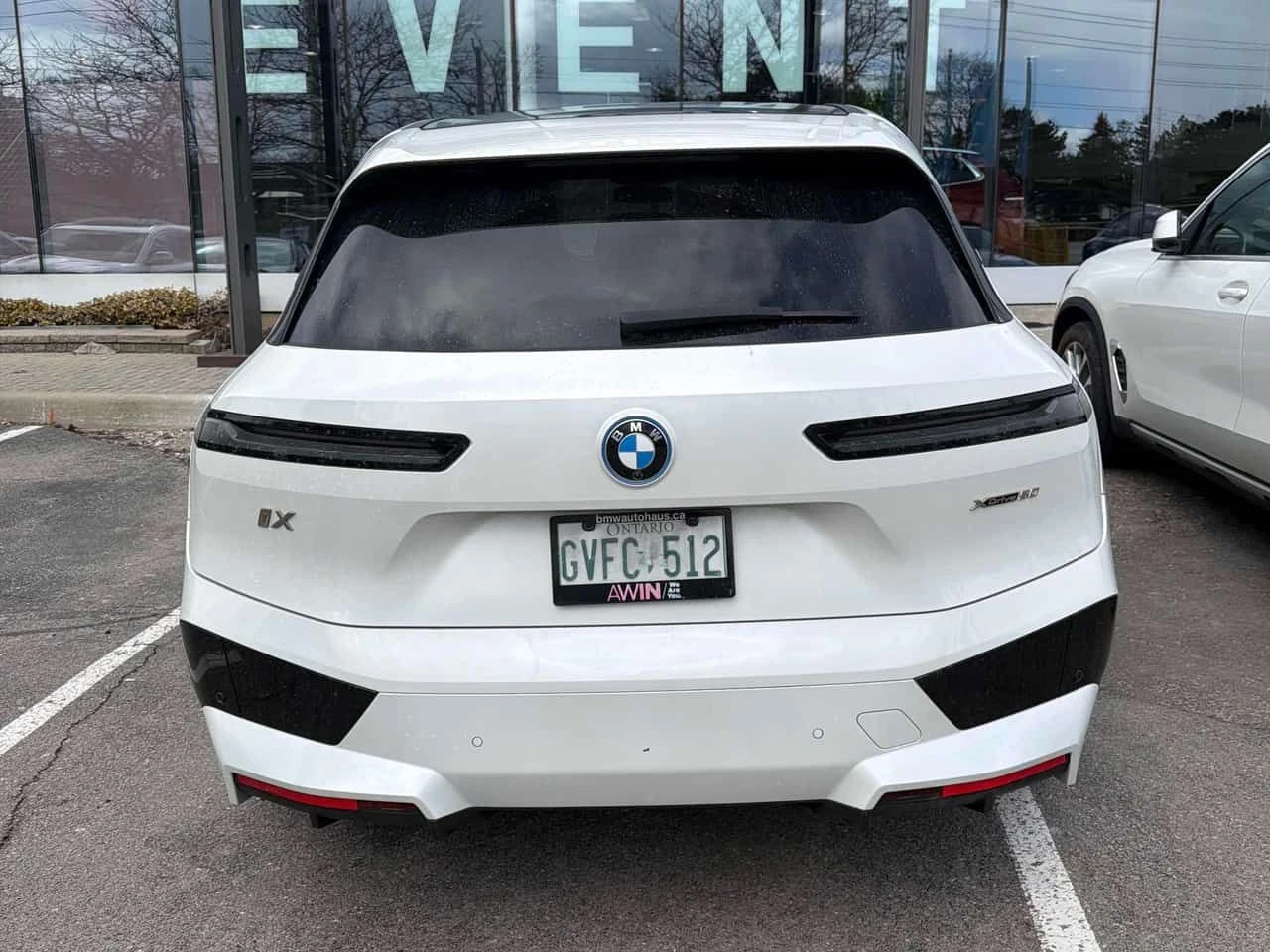 BMW iX xDrive50  CARFAX, снимка 13 - Автомобили и джипове - 54014959