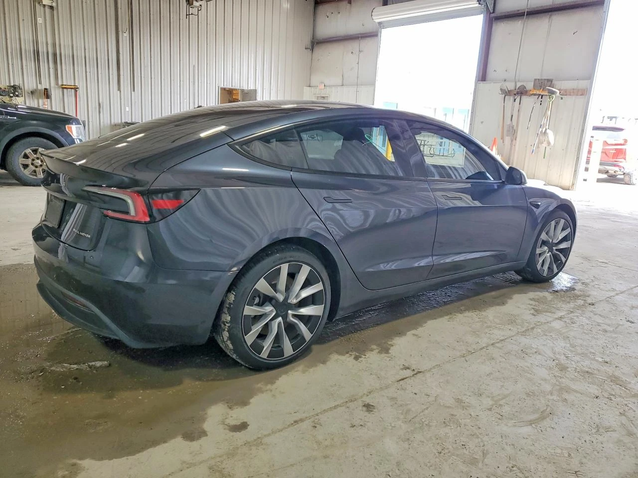Tesla Model 3 LONG RANGE DUAL MOTOR AWD ���������� | Mobile.bg � ����������� 3