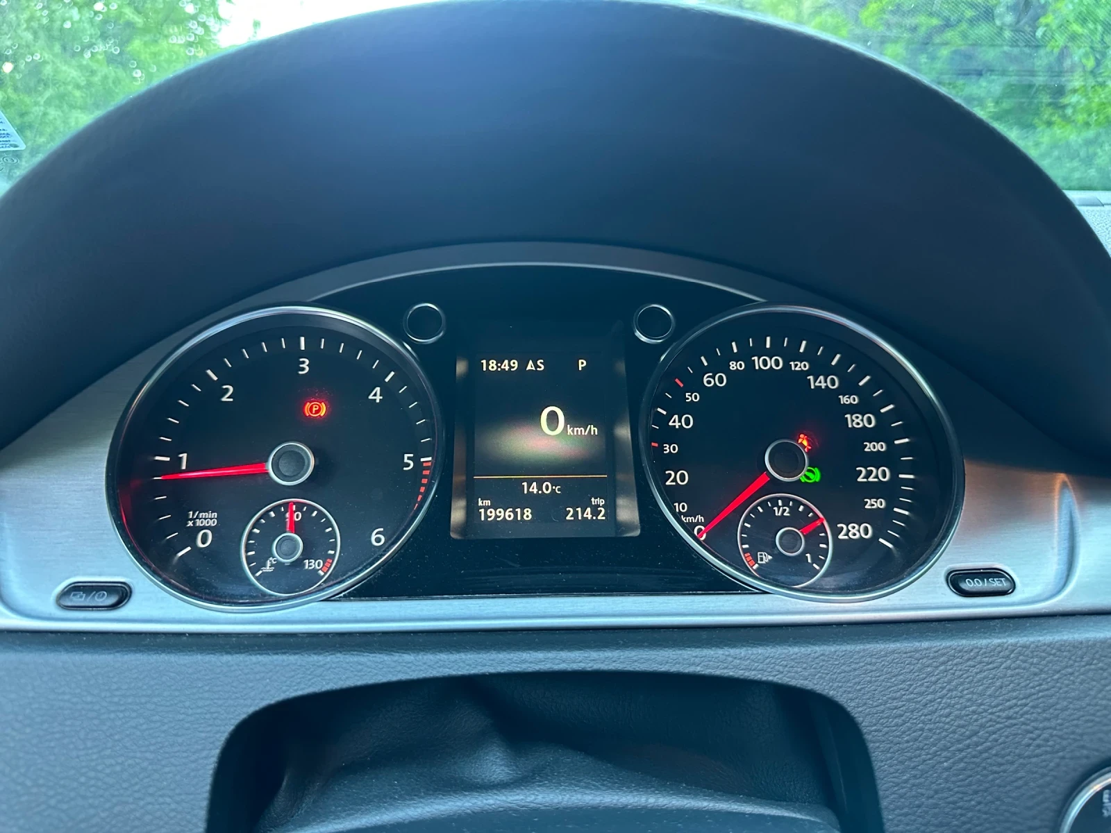 VW CC 2.0TDI R-Line, снимка 13 - Автомобили и джипове - 54347961