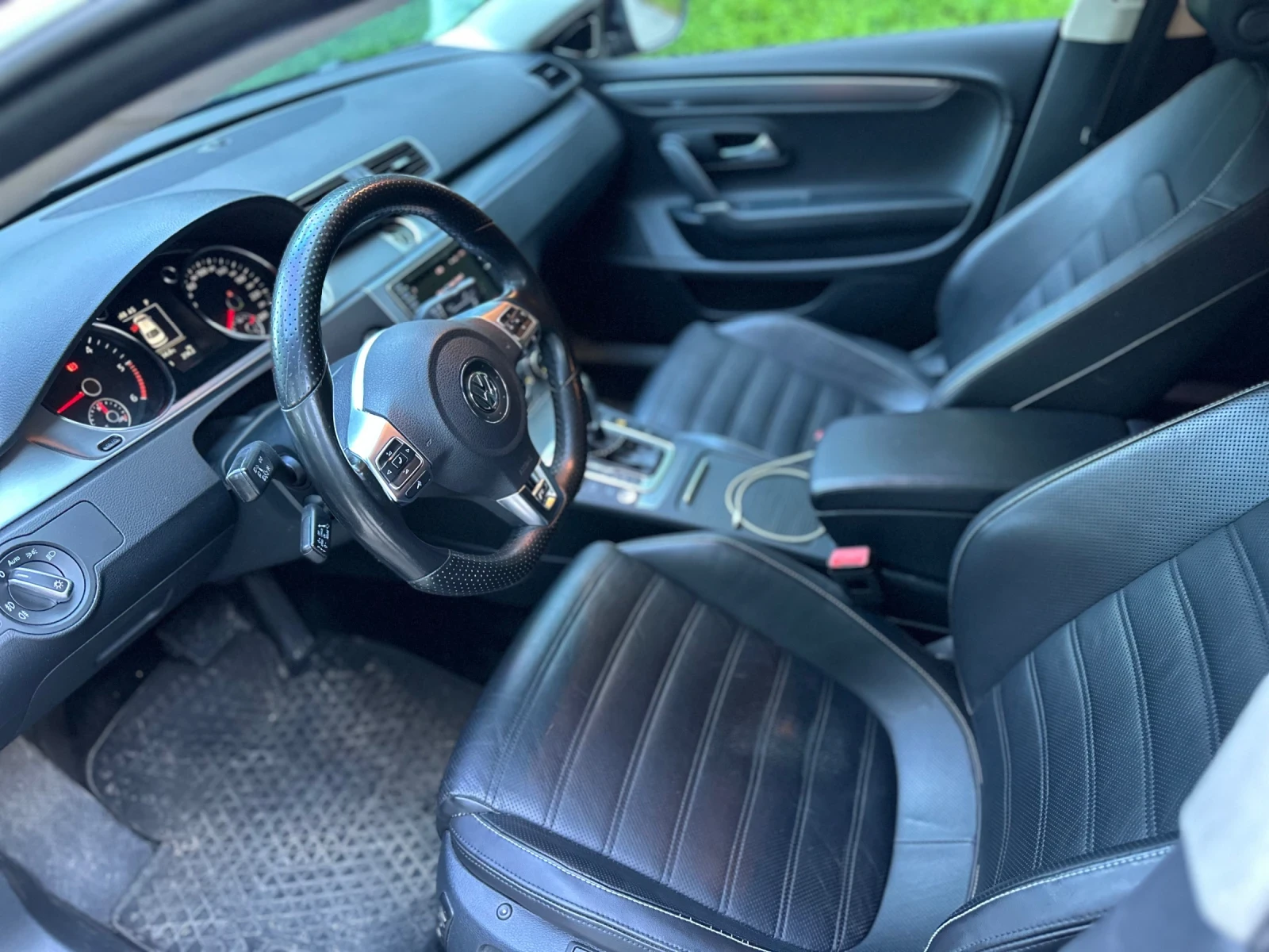 VW CC 2.0TDI R-Line, снимка 9 - Автомобили и джипове - 54347961