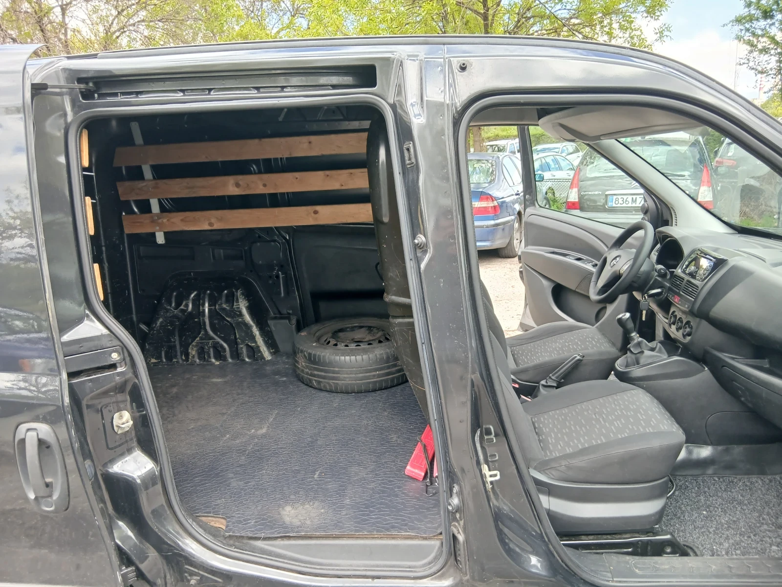 Opel Combo 1.3 diesel 90 к.с. климатик, снимка 14 - Автомобили и джипове - 54399885