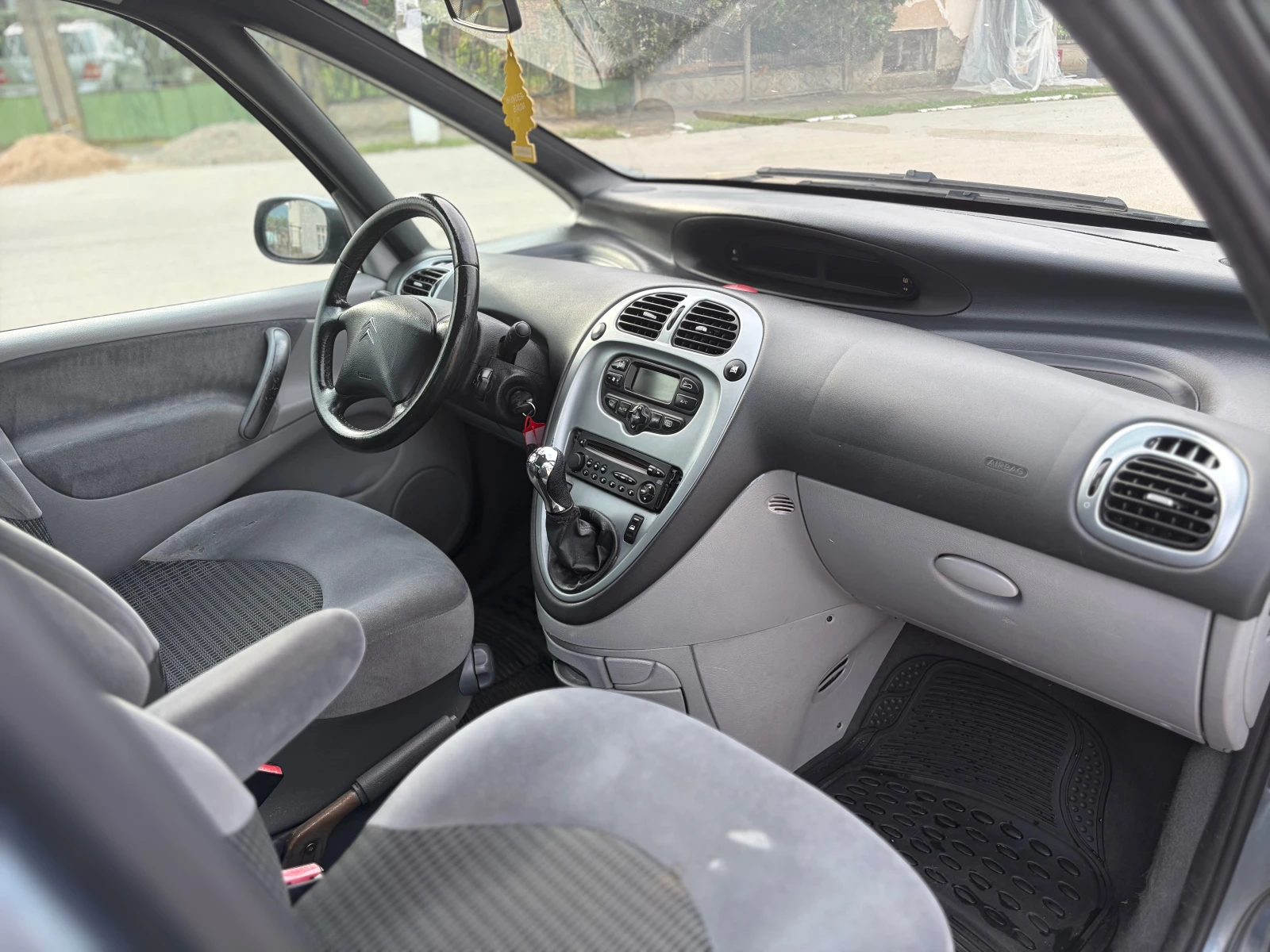 Citroen Xsara picasso 1.6i Фейс , снимка 9 - Автомобили и джипове - 54495668