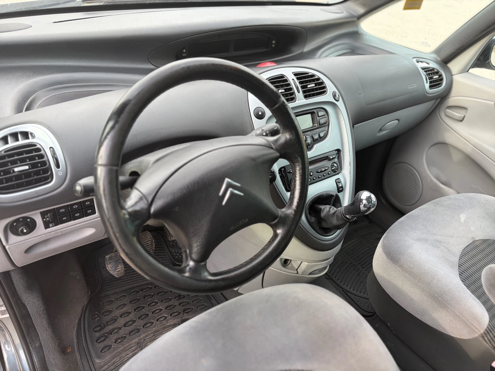 Citroen Xsara picasso 1.6i Фейс , снимка 14 - Автомобили и джипове - 54495668