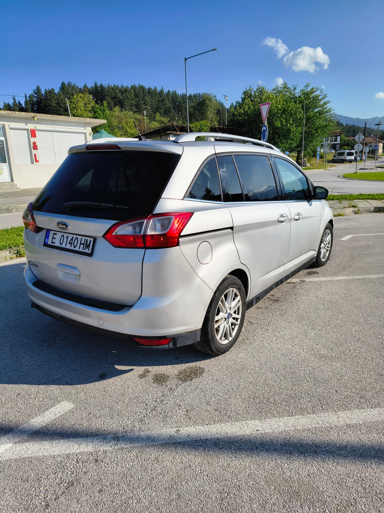 Ford Grand C-Max, снимка 4 - Автомобили и джипове - 55214021