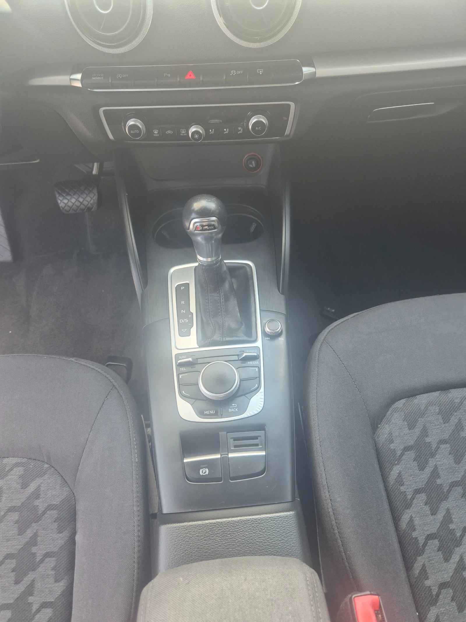 Audi A3 Automatic Navi, снимка 8 - Автомобили и джипове - 54867560