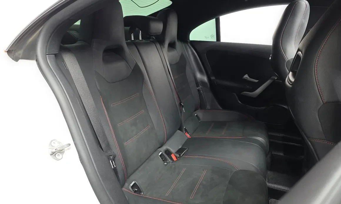 Mercedes-Benz CLA 250 4MATIC/AMG LINE/PANORAMA/360CAM/FULL, снимка 11 - Автомобили и джипове - 55220383
