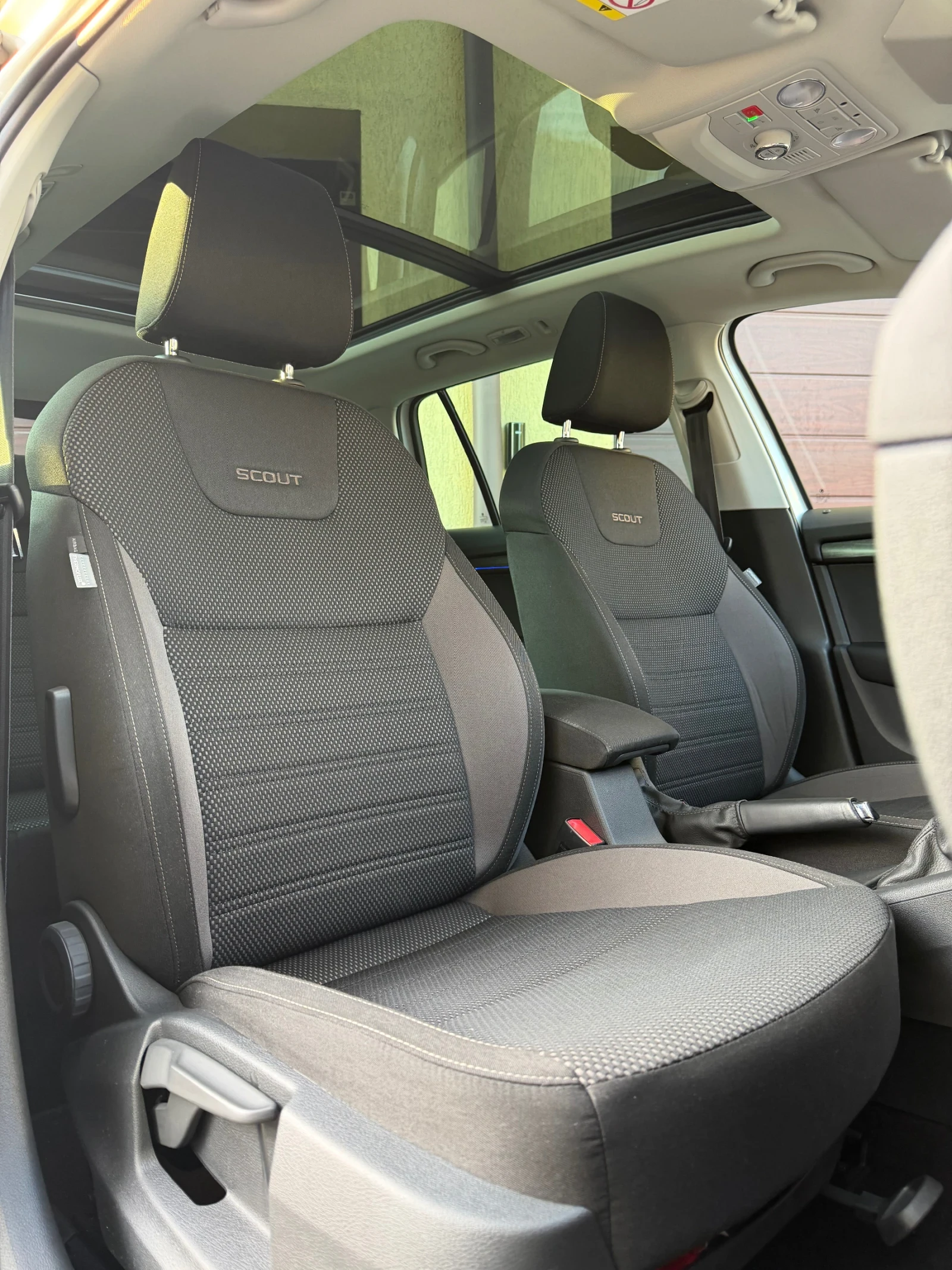 Skoda Octavia SCOUT 4X4 2.0TDI-150ps. Пълна Сервизна История!, снимка 8 - Автомобили и джипове - 55596769