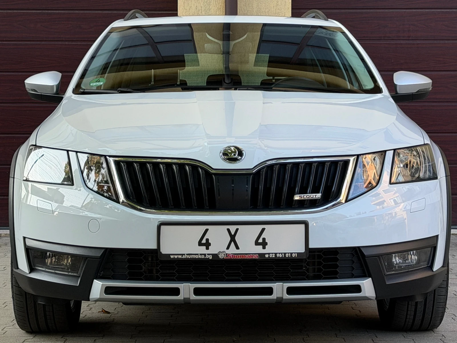 Skoda Octavia SCOUT 4X4 2.0TDI-150ps. Пълна Сервизна История!